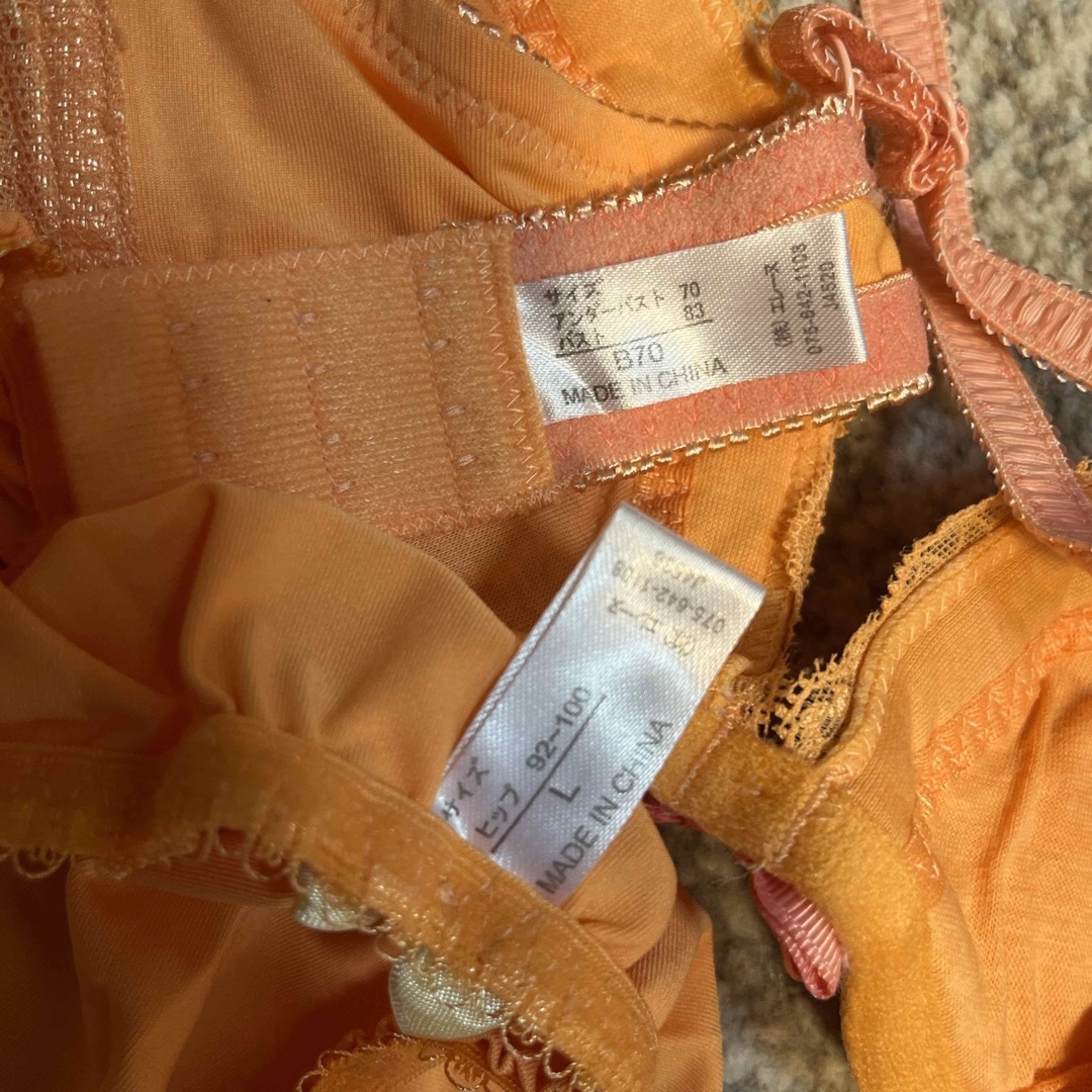 田中様専用　エレーヌ　ブラジャー&ショーツセット レディースの下着/アンダーウェア(ブラ&ショーツセット)の商品写真