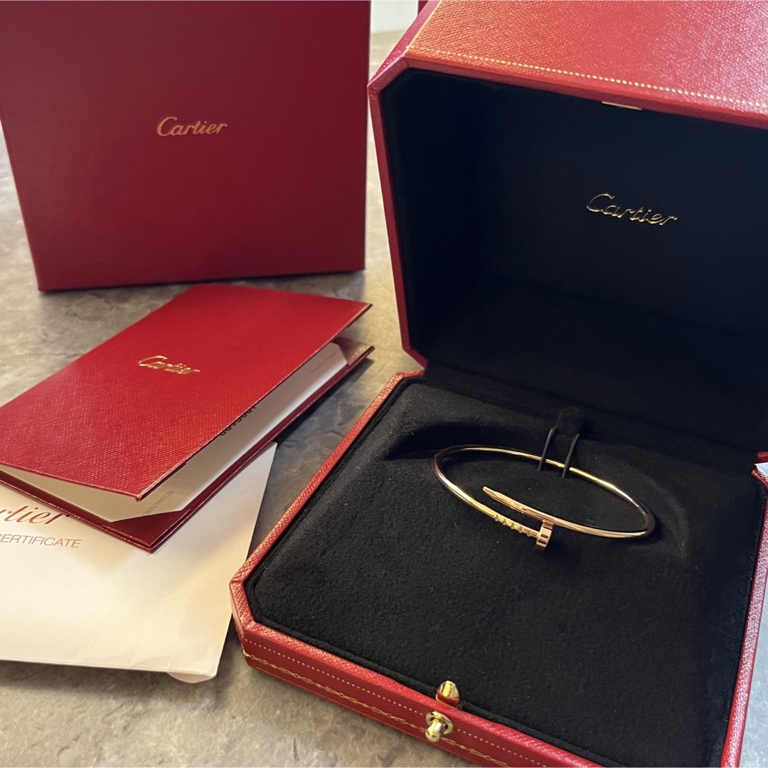 Cartier(カルティエ)の正規品 カルティエ ジュストアンクル スモール ピンク ゴールド ブレスレット レディースのアクセサリー(ブレスレット/バングル)の商品写真