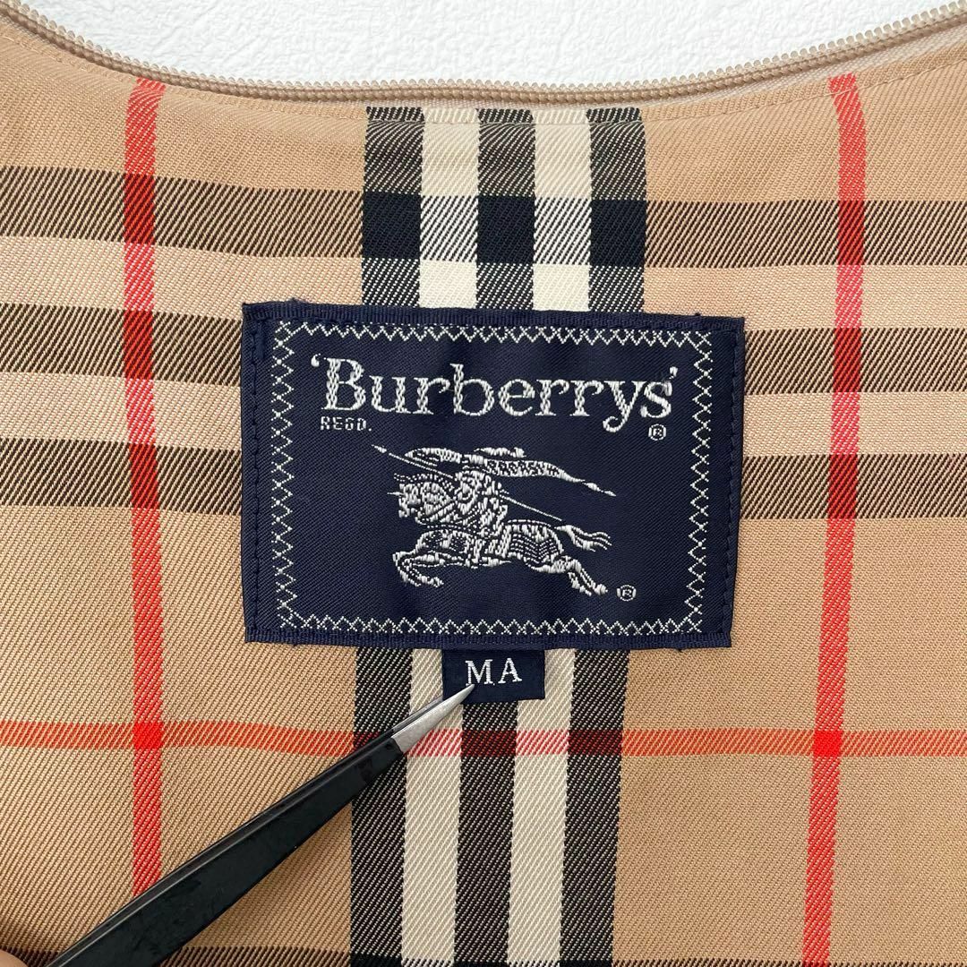 BURBERRY - バーバリー ライナー ダウンベスト メンズM ノバ BURBERRY - バーバリー ライナー ダウンベスト メンズM ノバ