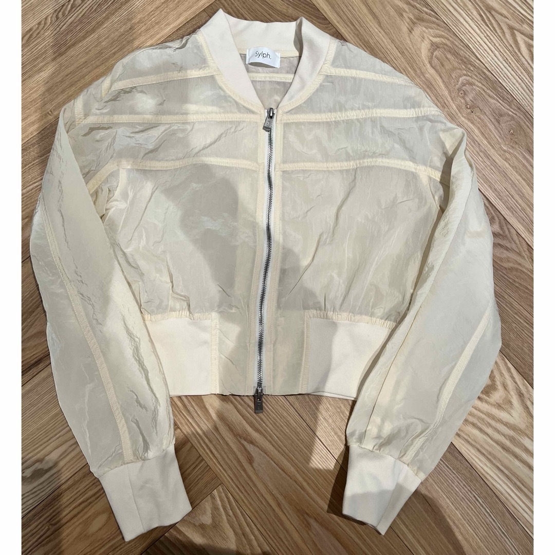 シアーブルゾン　クリーム レディースのジャケット/アウター(ブルゾン)の商品写真