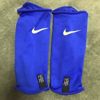 ナイキ(NIKE)のシンガードスリーブ　ナイキ　S(ウェア)