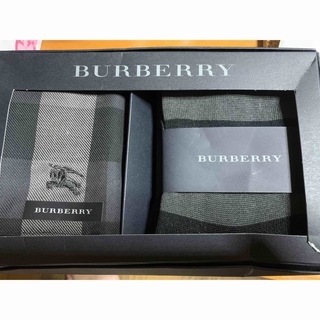 バーバリー(BURBERRY)のバーバリー　Burberry メンズ　靴下　ハンカチ　新品未使用(ハンカチ/ポケットチーフ)