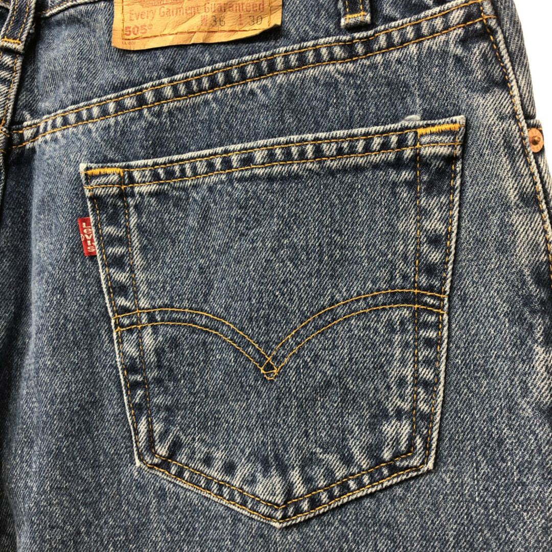 Levi's(リーバイス)の90年代 USA製 Levi's リーバイス 505 デニムパンツ アメカジ 紙タグ ライトブルー (メンズ W36 L30) 中古 古着 Q3640 メンズのパンツ(デニム/ジーンズ)の商品写真