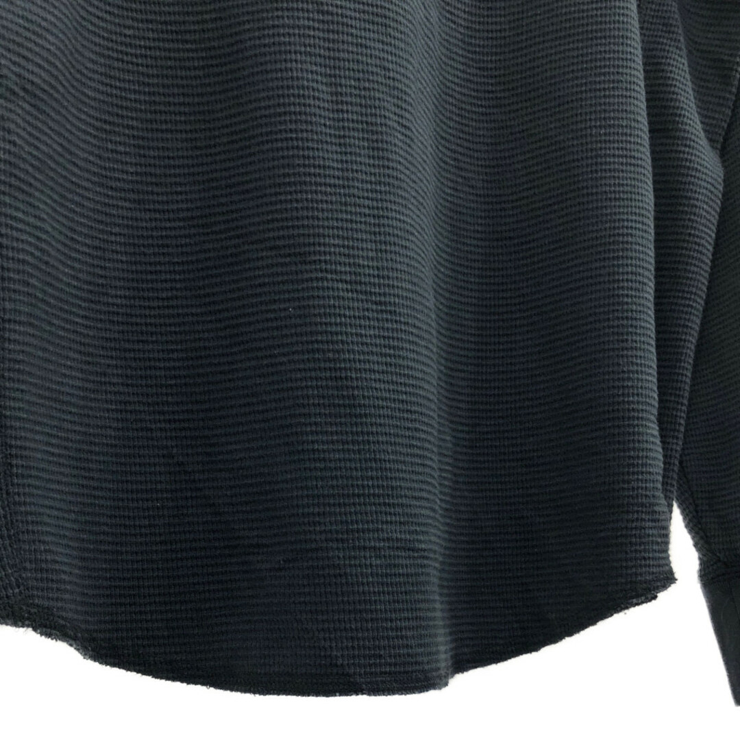 NIKE(ナイキ)の2000年代～ NIKE ナイキ VANDERBILT サーマル 長袖Ｔシャツ プリントロゴ アームライン ブラック (メンズ XL) 中古 古着 Q3707 メンズのトップス(Tシャツ/カットソー(七分/長袖))の商品写真