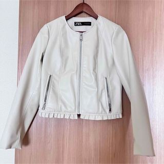 ザラ(ZARA)のザラ　ライダースジャケット　合皮　M フリル付き(ノーカラージャケット)