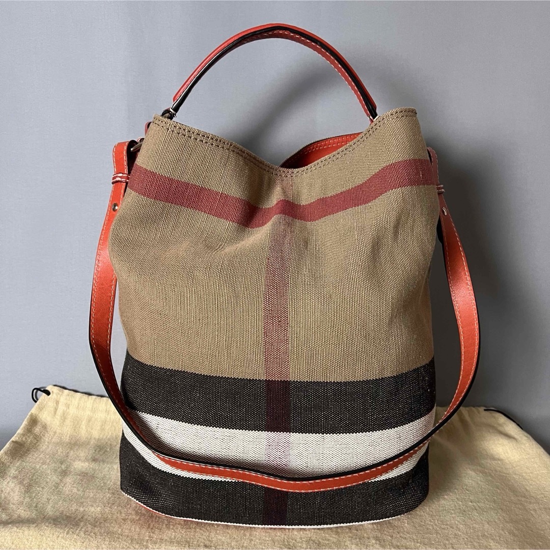 BURBERRY(バーバリー)のBURBERRY バーバリー 2way ショルダー バッグ ノバ チェック レディースのバッグ(ショルダーバッグ)の商品写真