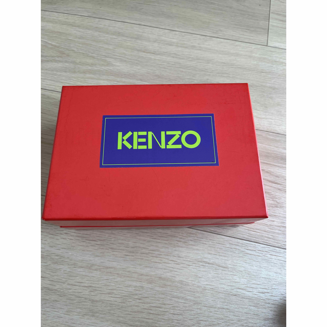 KENZO(ケンゾー)のKENZO ペアカップ 新品未使用 インテリア/住まい/日用品のキッチン/食器(グラス/カップ)の商品写真