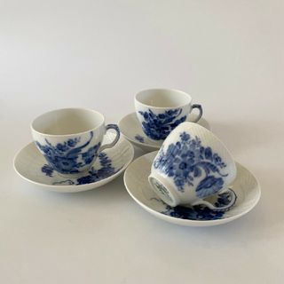 ロイヤルコペンハーゲン(ROYAL COPENHAGEN)のロイヤルコペンハーゲンブルーフラワーカーブ デミタスカップ＆ソーサー3客(食器)