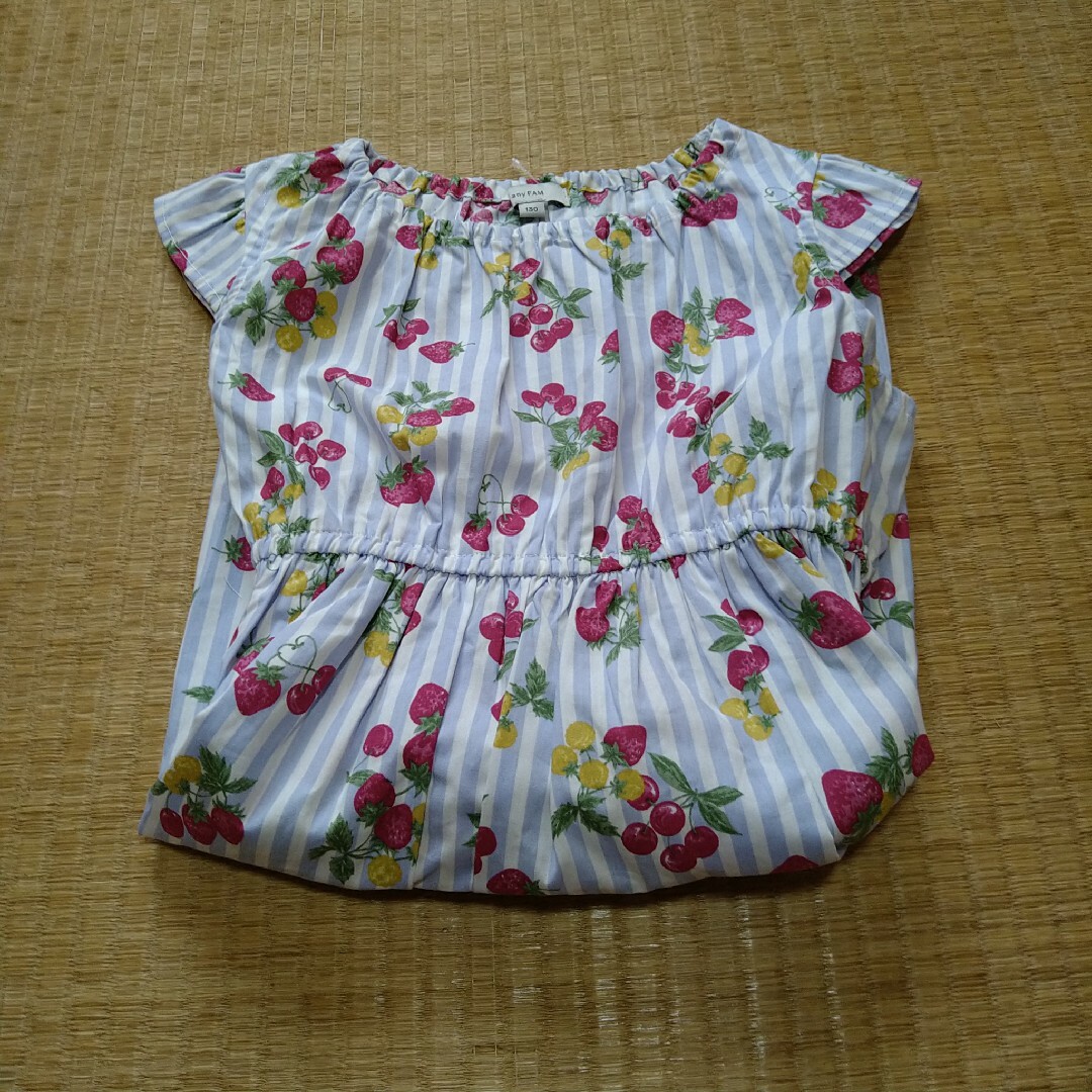 anyFAM(エニィファム)のいちご柄のワンピース キッズ/ベビー/マタニティのキッズ服女の子用(90cm~)(ワンピース)の商品写真