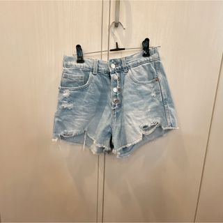 ザラ(ZARA)のZARA デニムショートパンツ(パンツ/スパッツ)