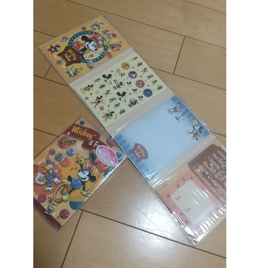 新品 ミッキー ディズニー ブック型メモ Panko エンタメ/ホビーのおもちゃ/ぬいぐるみ(キャラクターグッズ)の商品写真
