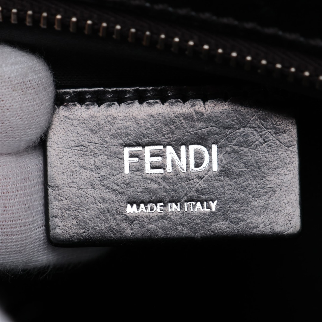 FENDI(フェンディ)のフェンディ  レザー  ブラック レディース リュック・デイパック レディースのバッグ(リュック/バックパック)の商品写真