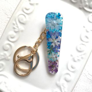 R130 キークリップ　ハンドメイド　ドライフラワー　レジン(キーホルダー/ストラップ)