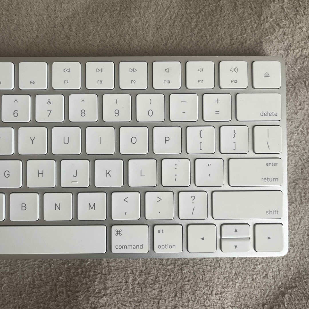 Apple(アップル)のApple Magic keyboard スマホ/家電/カメラのPC/タブレット(PC周辺機器)の商品写真