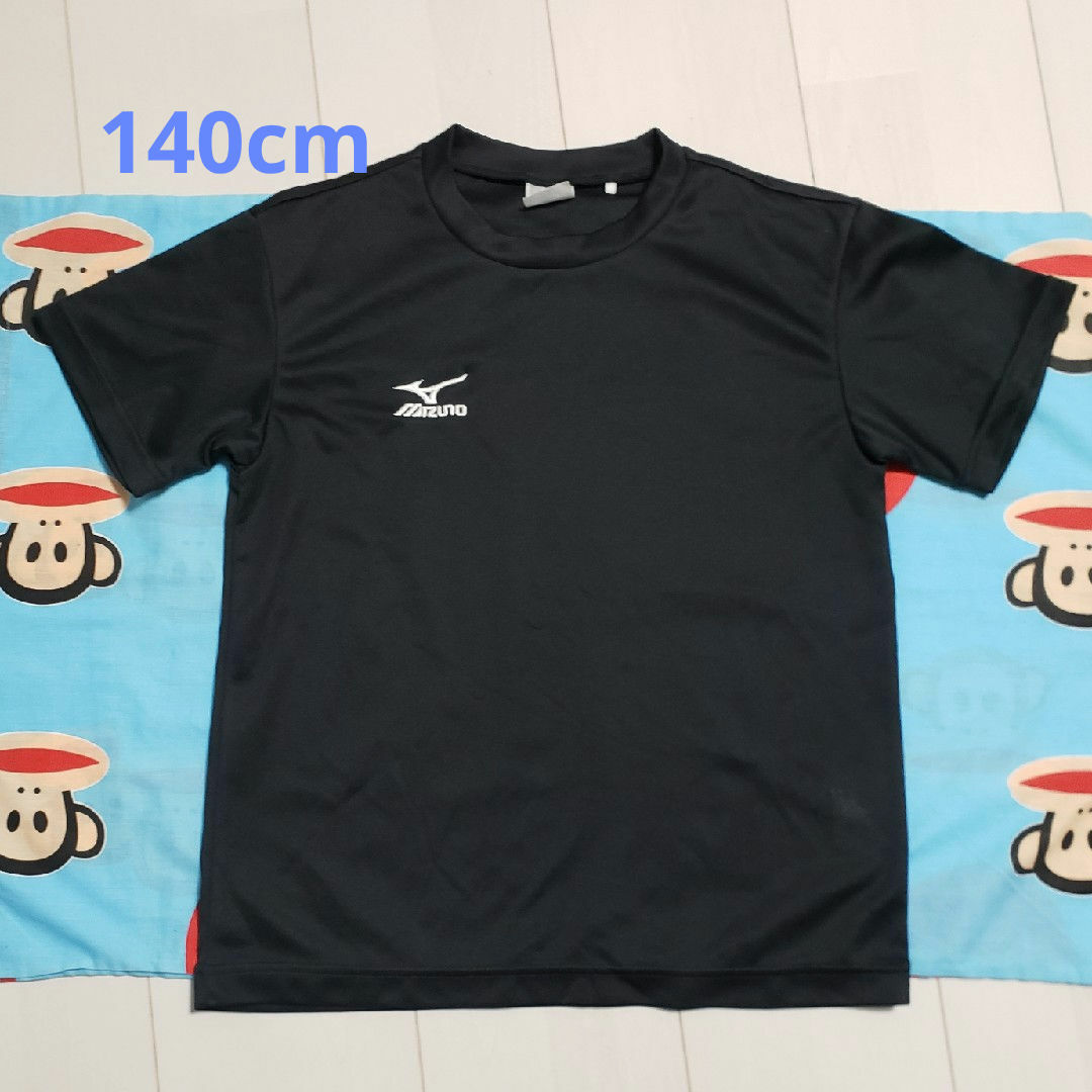 MIZUNO(ミズノ)の【中古】 ミズノ 半袖 140 黒 キッズ/ベビー/マタニティのキッズ服男の子用(90cm~)(Tシャツ/カットソー)の商品写真