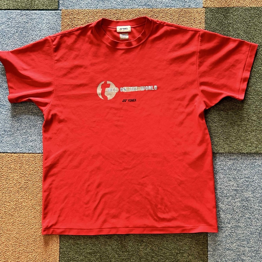 YONEX(ヨネックス)のヨネックス　バドミントンＴシャツ　赤 メンズのトップス(Tシャツ/カットソー(半袖/袖なし))の商品写真