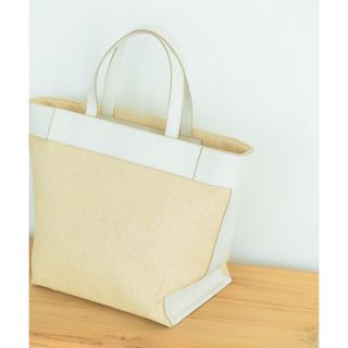 イアクッチ(IACUCCI)の【アリア M PAGLIA/RUGA】イアクッチ(トートバッグ)