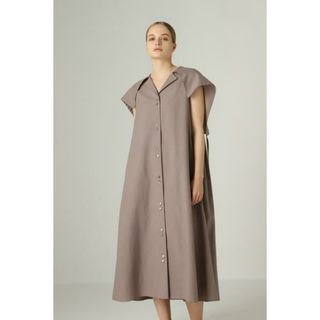 ADORE - 定価5.8万　アドーア　ドライタッチ麻　ビッグカラー　セーラーワンピース