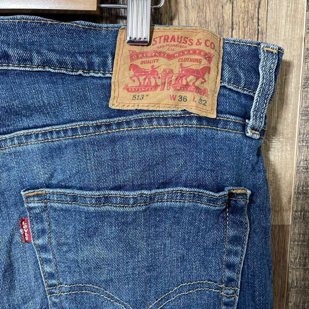 Levi's(リーバイス)のリーバイス メンズ デニム ブルー XL 36 513 スリムストレート パンツ メンズのパンツ(デニム/ジーンズ)の商品写真