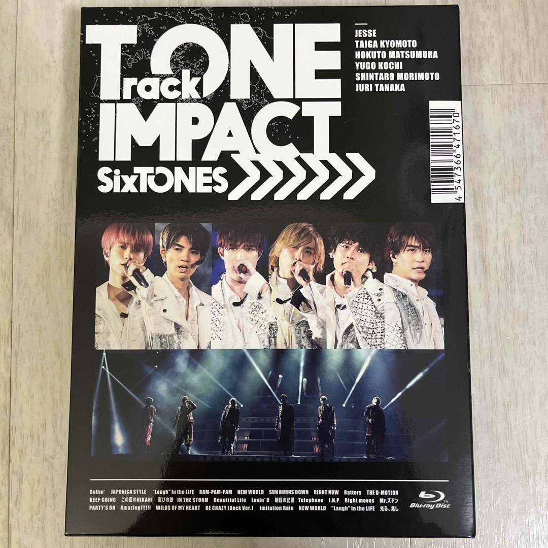 TrackONE　-IMPACT-（初回盤） Blu-ray エンタメ/ホビーのDVD/ブルーレイ(アイドル)の商品写真