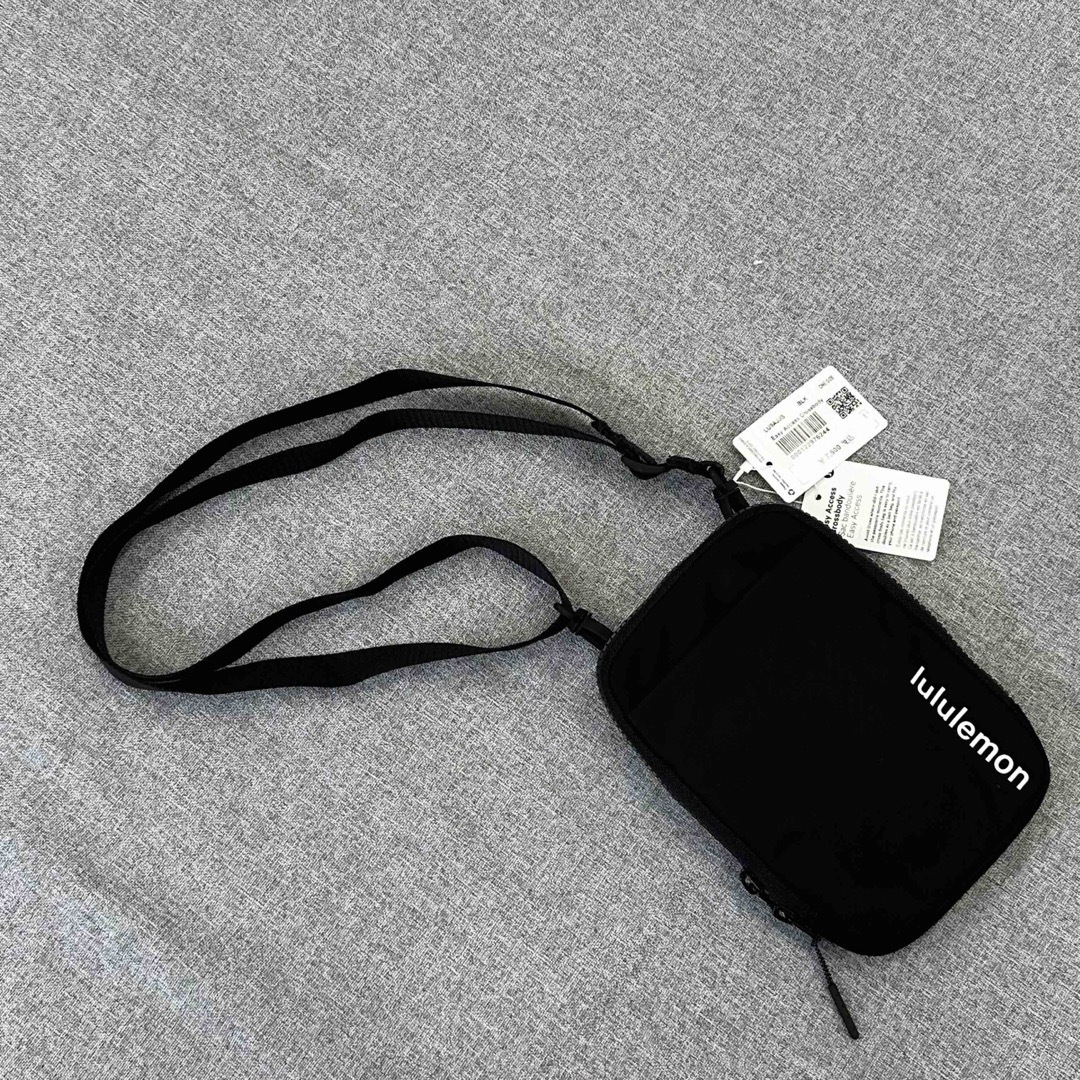 lululemon ルルレモン 新品 おまとめ ショルダーバッグ ウエストポーチ lululemon ルルレモン 新品 おまとめ ショルダーバッグ ウエストポーチ