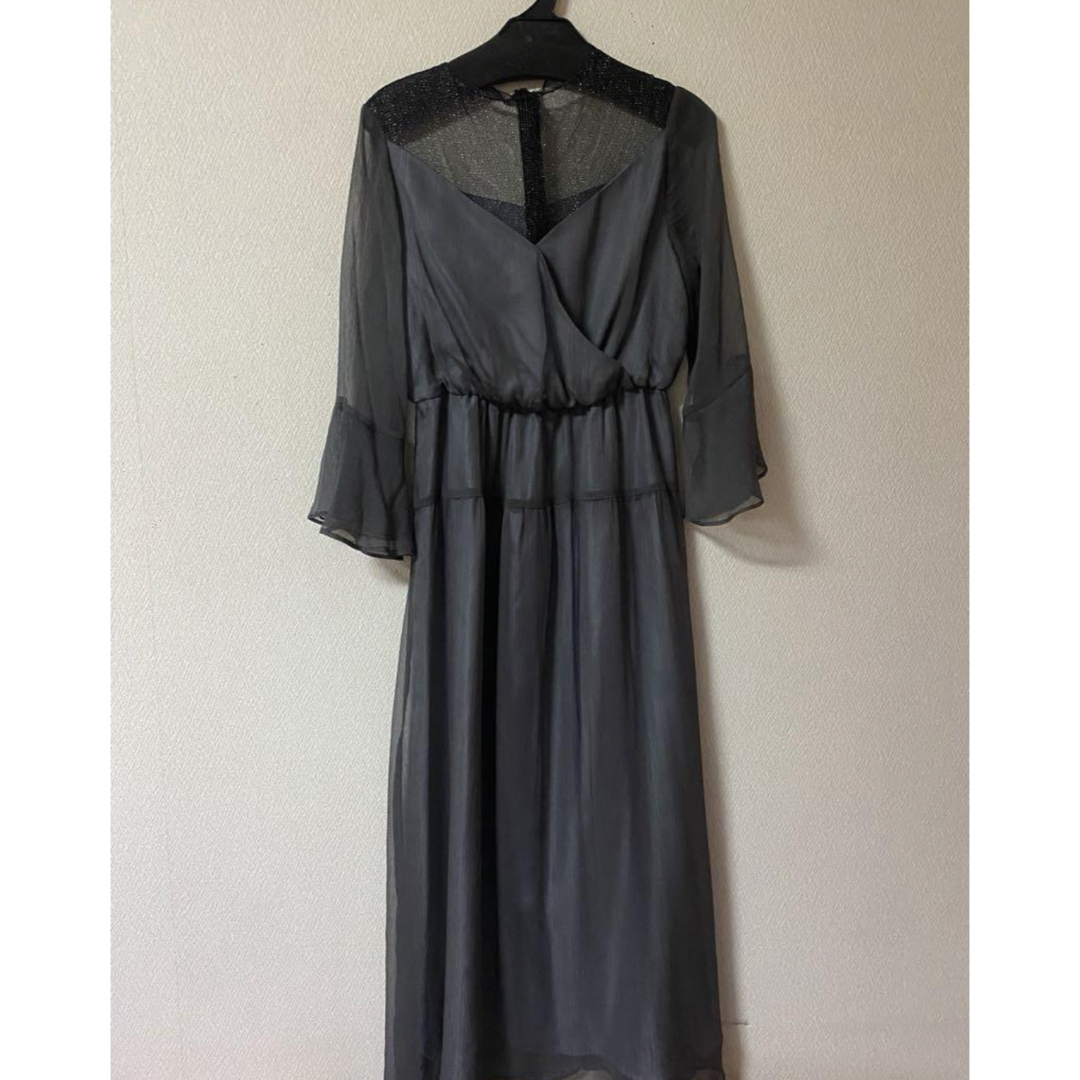 KANA(カナ)のラメチュール ハイウエスト ワンピース レディースのフォーマル/ドレス(ミディアムドレス)の商品写真