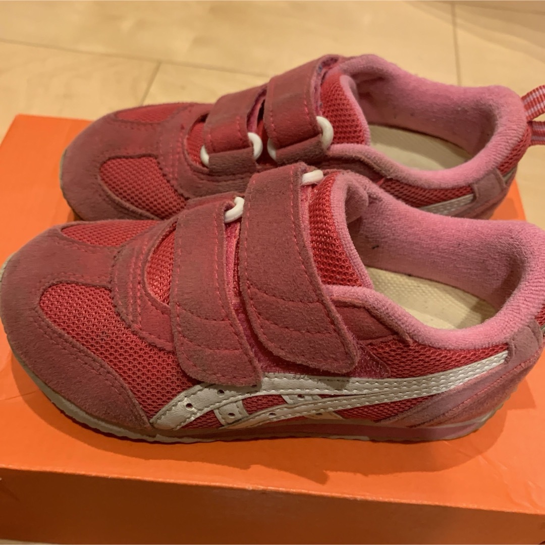 asics(アシックス)のスニーカー　16cm  アシックス キッズ/ベビー/マタニティのキッズ靴/シューズ(15cm~)(スニーカー)の商品写真