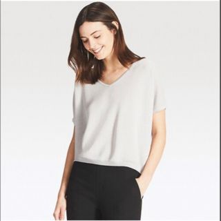 UNIQLO - UNIQLO オーバーサイズVネックセーター 半袖セーター