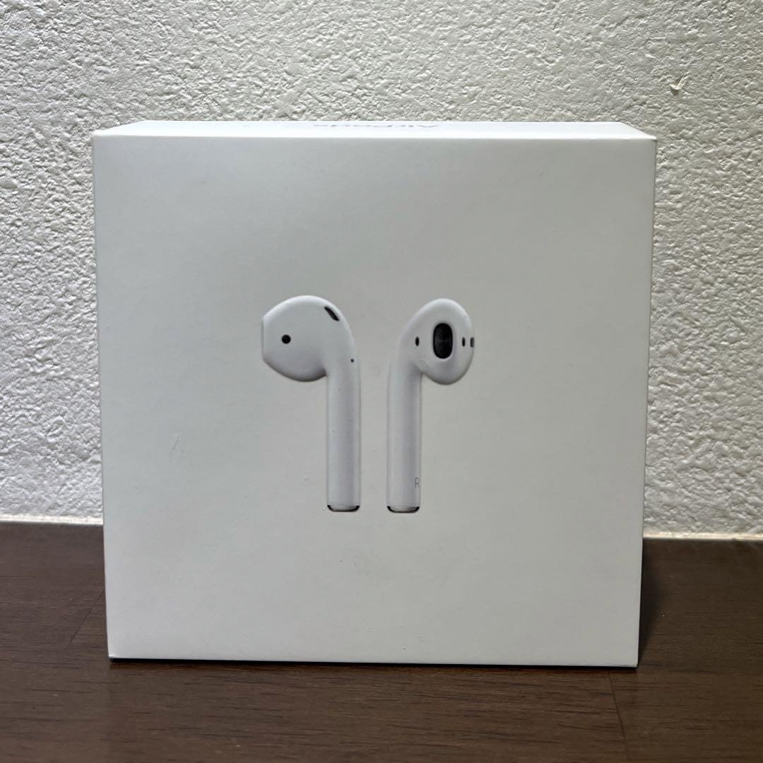 Apple(アップル)のAirPods 第三世代 アップル 空箱 空き箱 取扱説明書 スマホ/家電/カメラのオーディオ機器(ヘッドフォン/イヤフォン)の商品写真