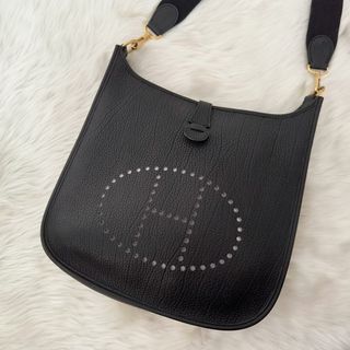 エルメス(Hermes)の【超極美品】HERMES エルメス　エヴリンⅠ GM ショルダーバッグ　黒(ショルダーバッグ)