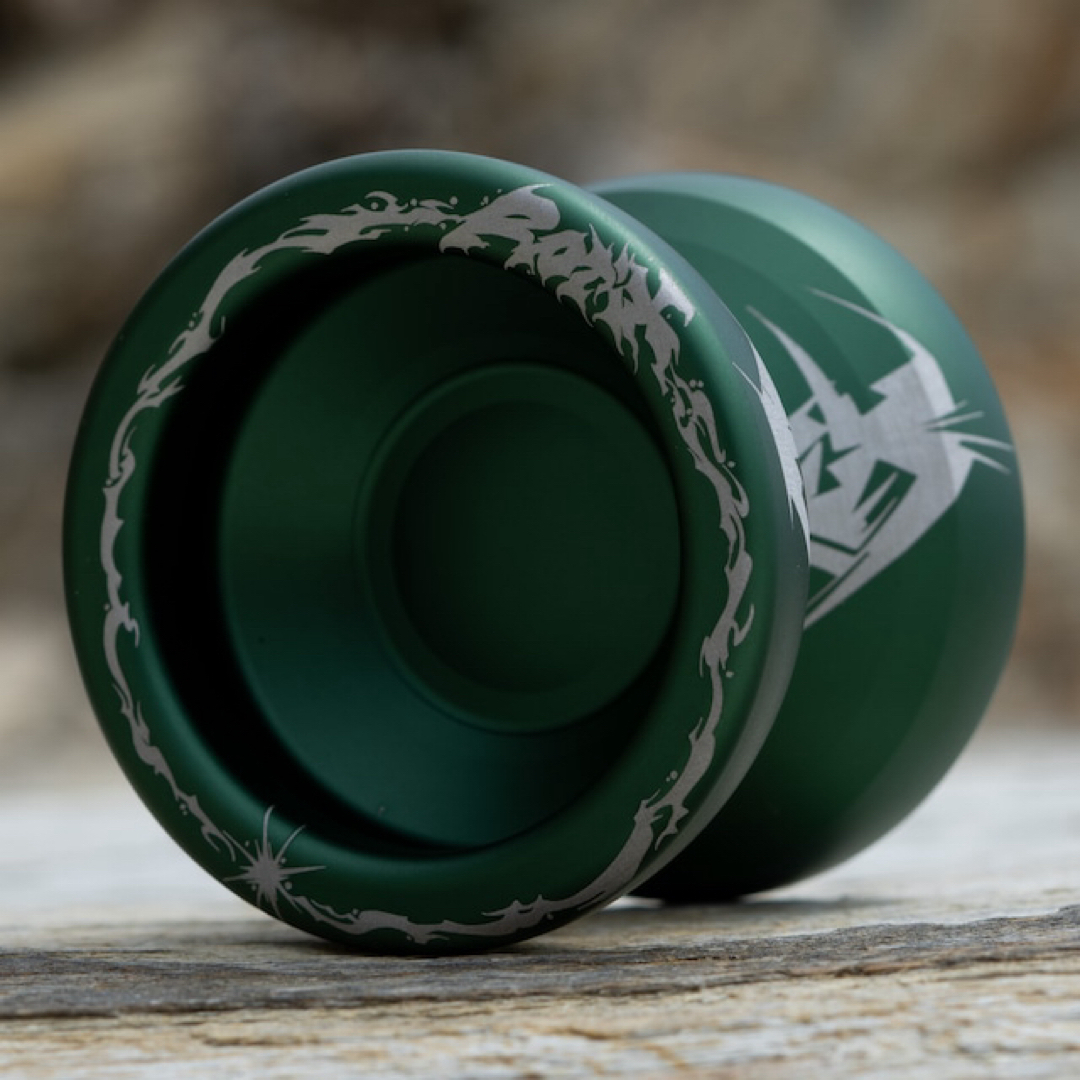 マウル Rotix Spilt Side Logo Dark Green マウル Rotix Spilt Side Logo Dark Green