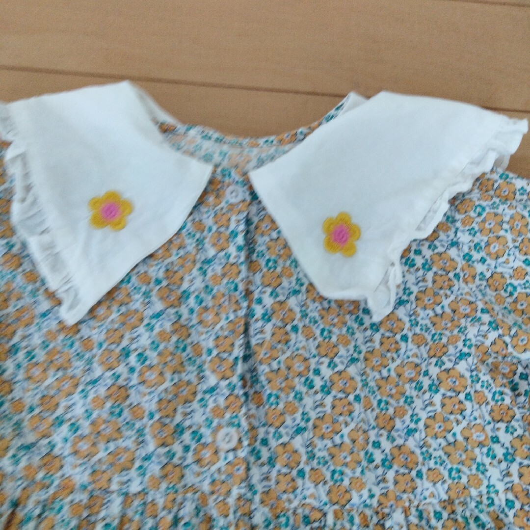 未使用　花柄　襟付き　ワンピース　120-130　七分袖 キッズ/ベビー/マタニティのキッズ服女の子用(90cm~)(ワンピース)の商品写真