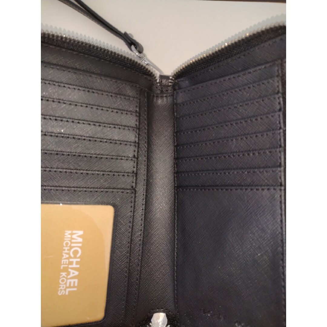 Michael Kors(マイケルコース)の訳あり　新品　正規品　マイケルコース　ラウンドファスナー　長財布　カードケース レディースのファッション小物(財布)の商品写真