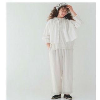 ネストローブ(nest Robe)のネストローブ　リネン×レース ドロワーズ パンツ(カジュアルパンツ)