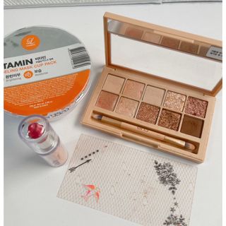 クリオ(CLIO)の美品✨️CLIO LAKA VITAMINマスク 3点セット(アイシャドウ)