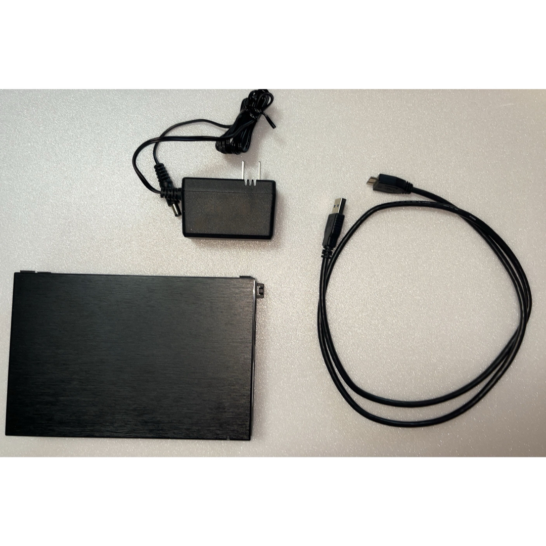 東芝(トウシバ)のBUFFALO 外付けHDD ブラック 6TB HD-TDA6U3-B スマホ/家電/カメラのPC/タブレット(PC周辺機器)の商品写真
