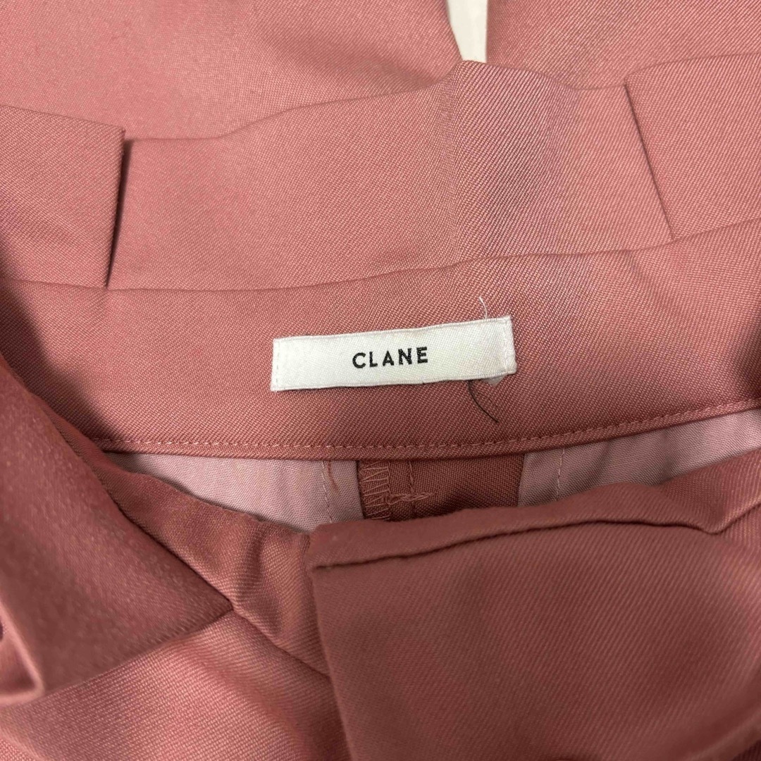 CLANE(クラネ)のCLANE ハイウエスト　タック　リボン　パンツ レディースのパンツ(カジュアルパンツ)の商品写真