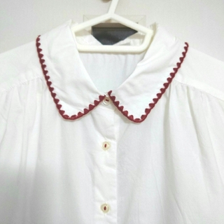 POU DOU DOU - 【セール】【美品・未使用に近い】ホワイト　はまぐりステッチシャツ　M　春