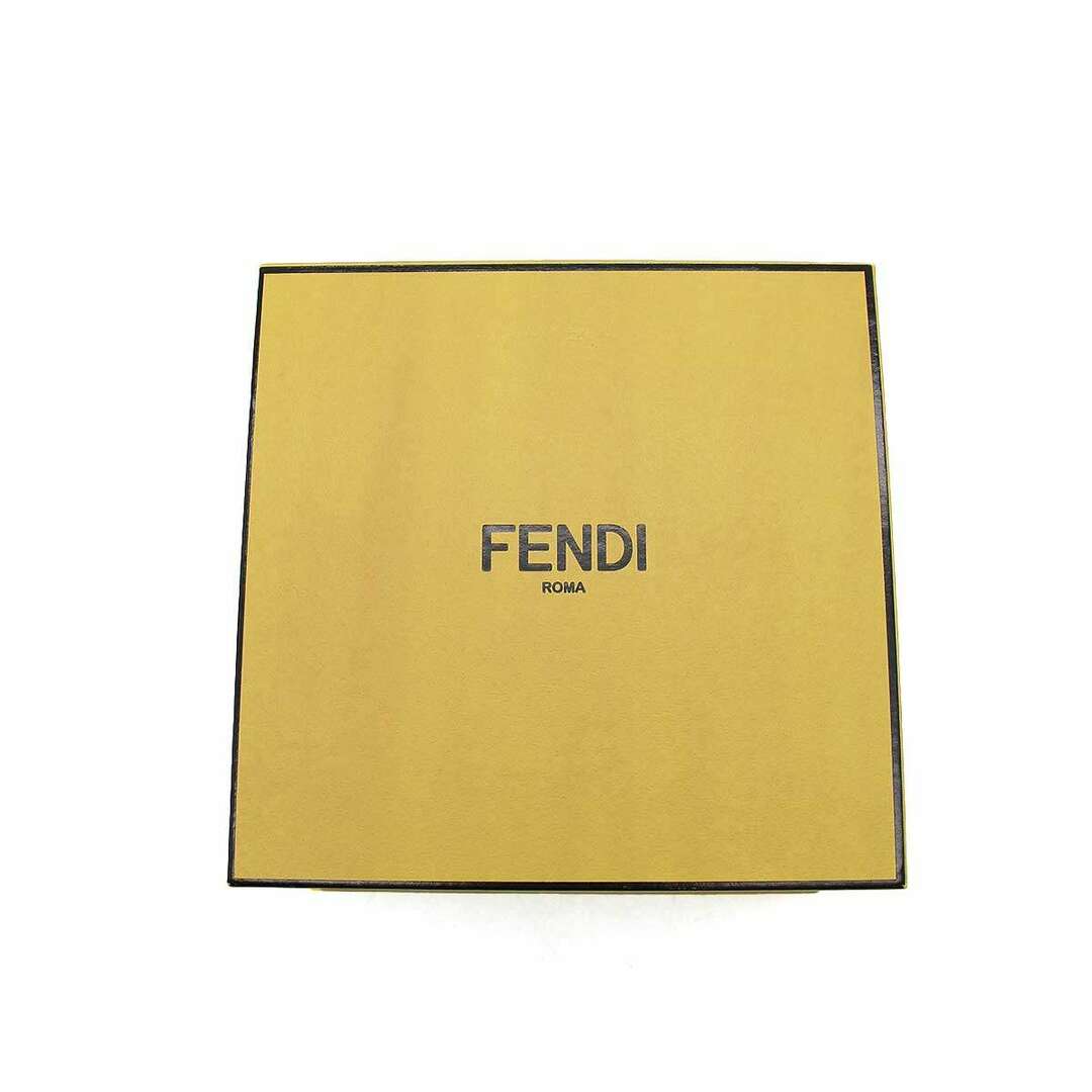 FENDI(フェンディ)のFENDI フェンディ アシンメトリー ブラスクリスタルイヤリング  シルバー レディースのアクセサリー(イヤリング)の商品写真