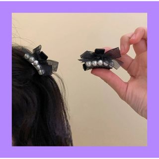 ヘアクリップ リボン パール 黒 きれいめ 小さめ(バレッタ/ヘアクリップ)