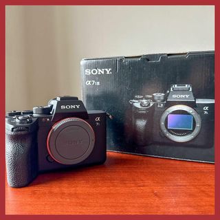 ソニー(SONY)の【極美品】SONY α7SIII ILCE-7SM3 純正バッテリー付き！(ミラーレス一眼)