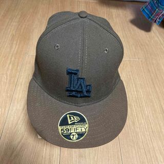 ニューエラー(NEW ERA)のニューエラ　ドジャースベースボールキャップ　茶色59.6センチ(キャップ)