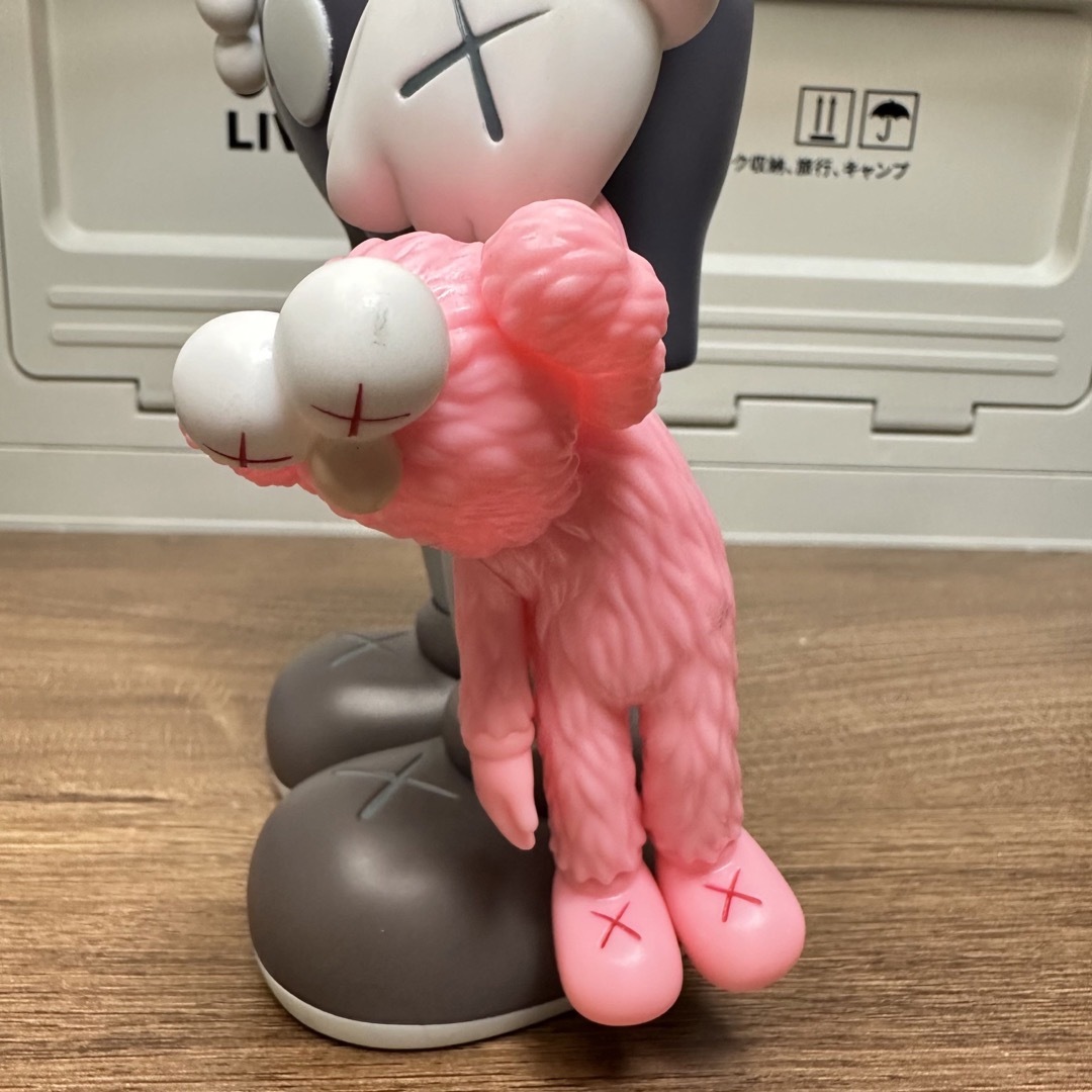 KAWS Share Vinyl Figure カウズ シェア フィギュア ハンドメイドのおもちゃ(フィギュア)の商品写真