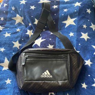 adidas - adidasボディバッグ