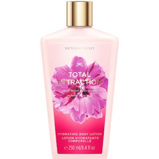 ヴィクトリアズシークレット(Victoria's Secret)のsale💗1500→600円(ボディローション/ミルク)