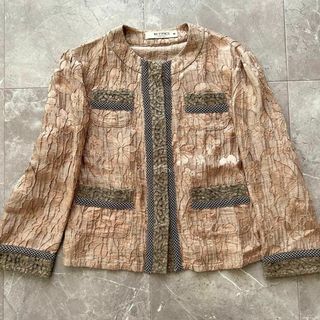 エトロ(ETRO)のエトロ ノーカラージャケット レース 切り替え 薄手 40 イタリア製(ノーカラージャケット)