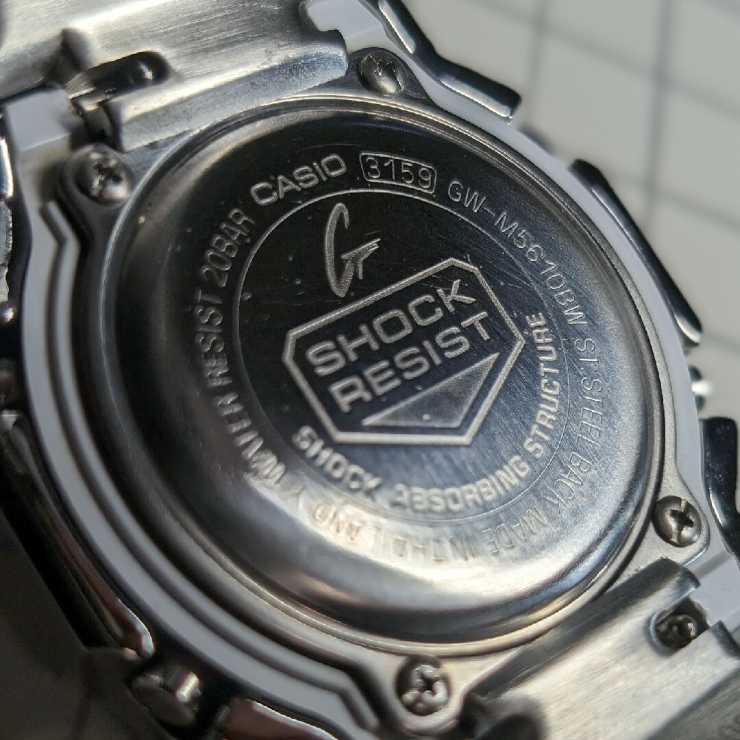 G-SHOCK(ジーショック)のG-SHOCK  GWM5610BW 電波ソーラー フルメタル メンズの時計(腕時計(デジタル))の商品写真