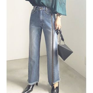 アメリヴィンテージ(Ameri VINTAGE)の【本日限定値下げ】AMERI デニム 完売品(デニム/ジーンズ)