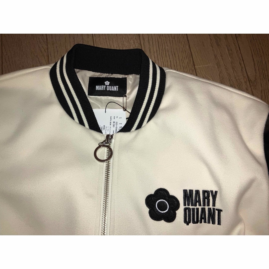 MARY QUANT(マリークワント)のMARY QUANT ディズニーコラボデザインブルゾン　ミッキー・ミニー　未使用 レディースのジャケット/アウター(ブルゾン)の商品写真