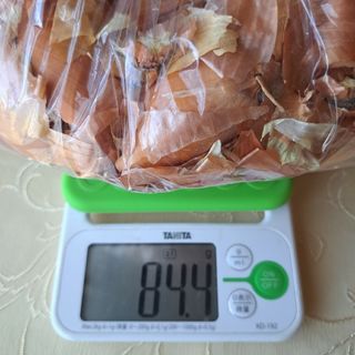 玉葱の皮…約74ｇ(袋込み)(その他)